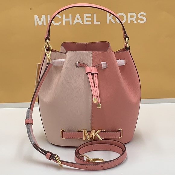 MICHAEL KORS Reed Medium Two-Tone Pebbled Leather Bucket BagNWT Powder Blush